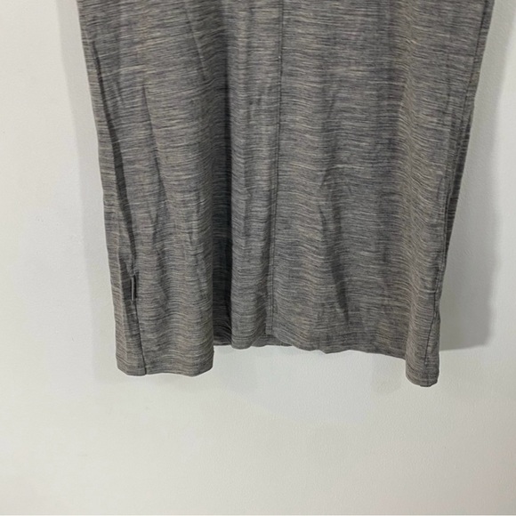 Icebreaker Flawed Gray 100% Merino Wool Longline Tee Shirt - Picture 4 of 10
